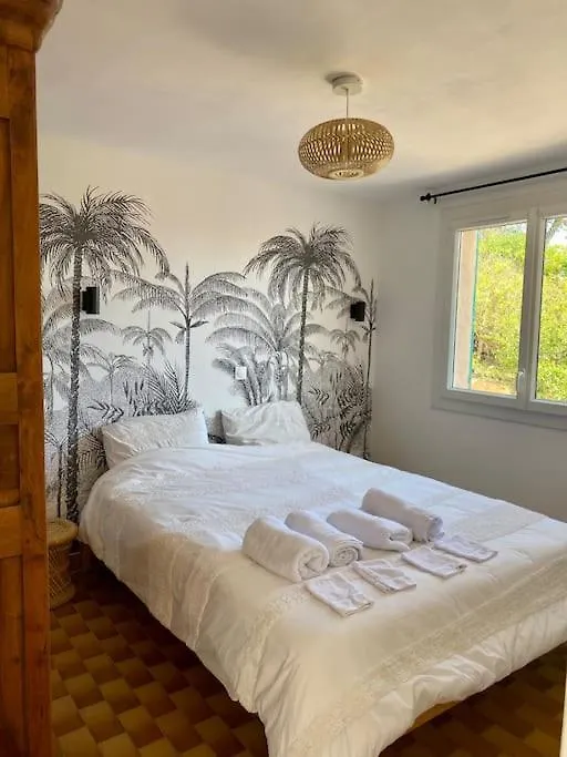 Appartement Avec Vue Sur Chateau Et Piscine Privee Hyères شقة