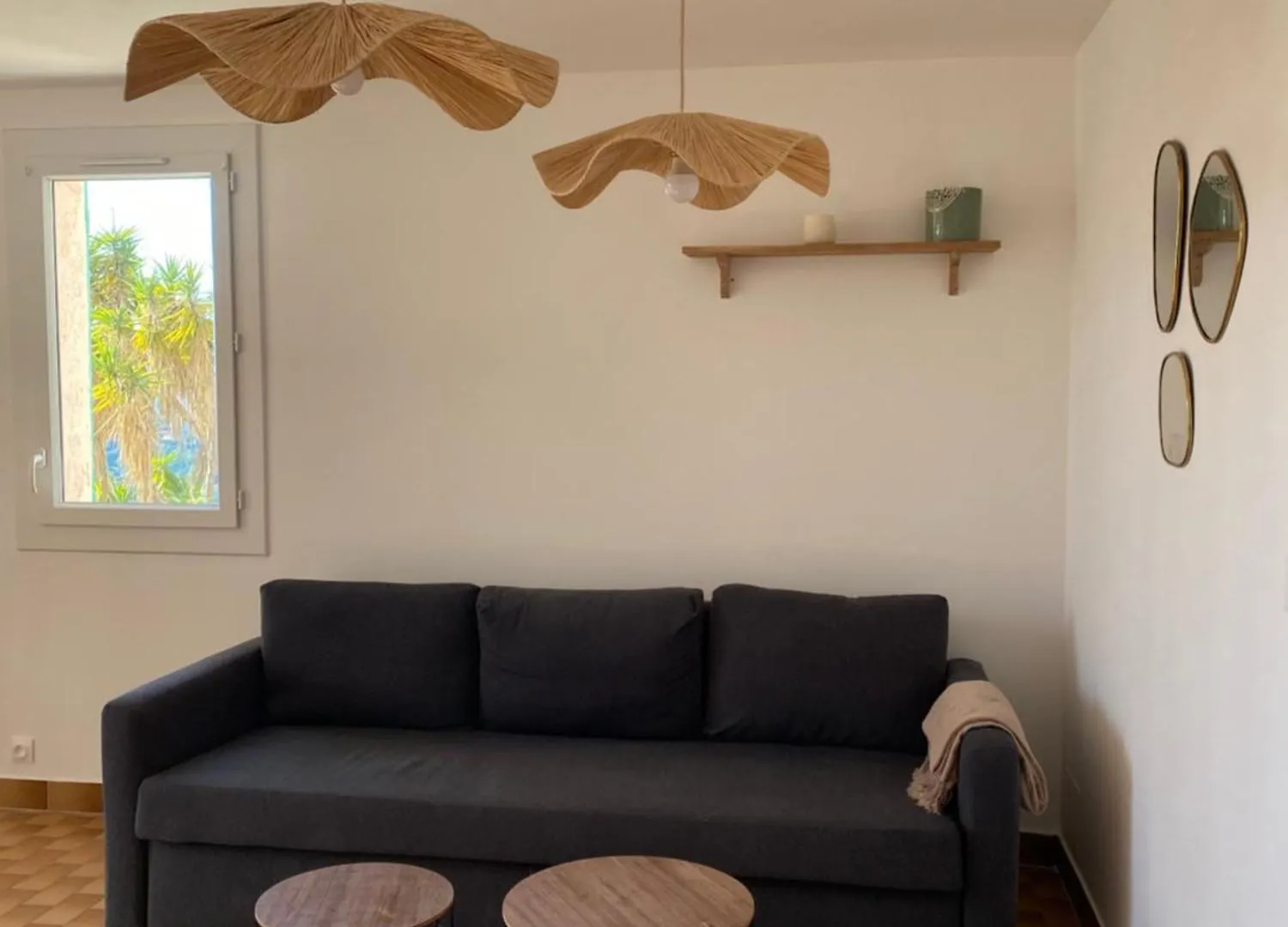Appartement Avec Vue Sur Chateau Et Piscine Privee Hyères 0*,  فرنسا